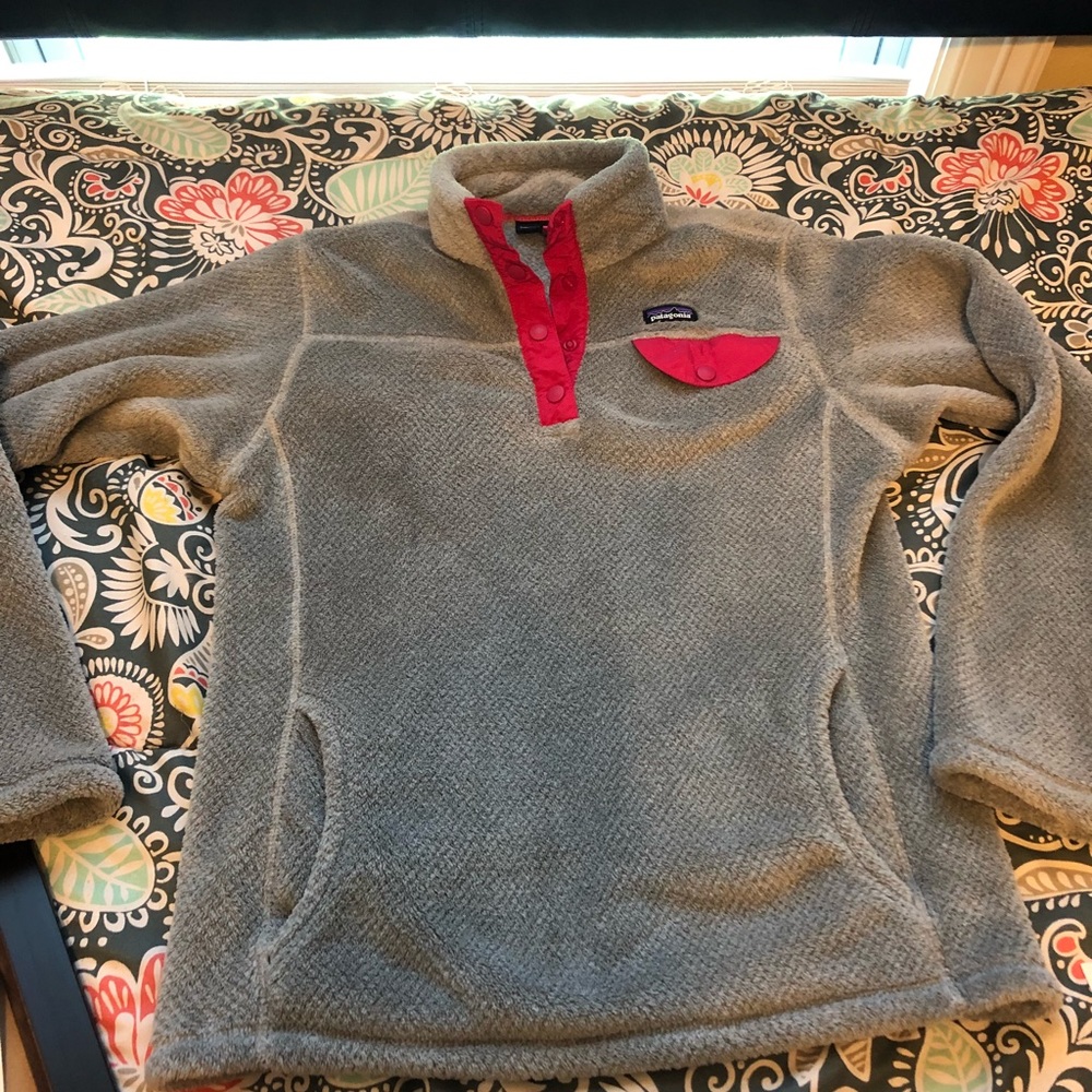 Girls Patagonia pullover